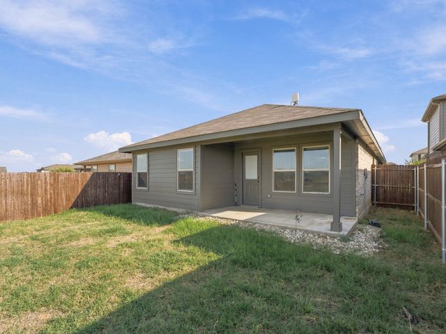 121 Greengate Drive, Boyd, TX 76023