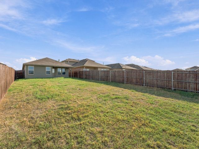 121 Greengate Drive, Boyd, TX 76023
