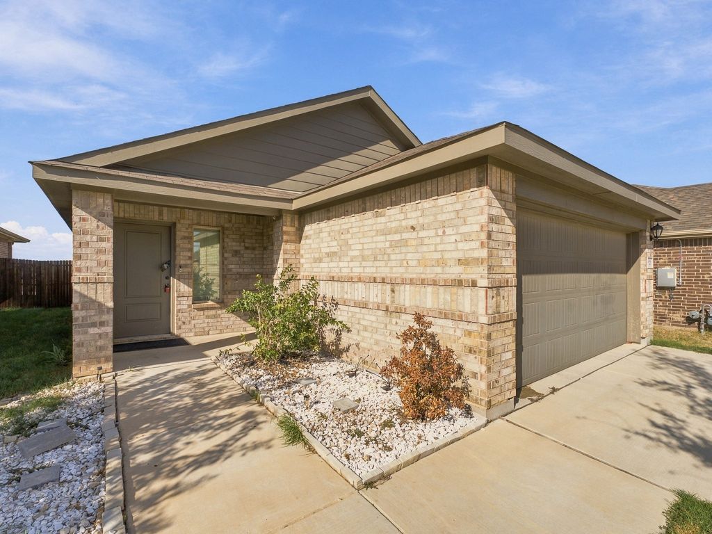 121 Greengate Drive, Boyd, TX 76023 — photo 4