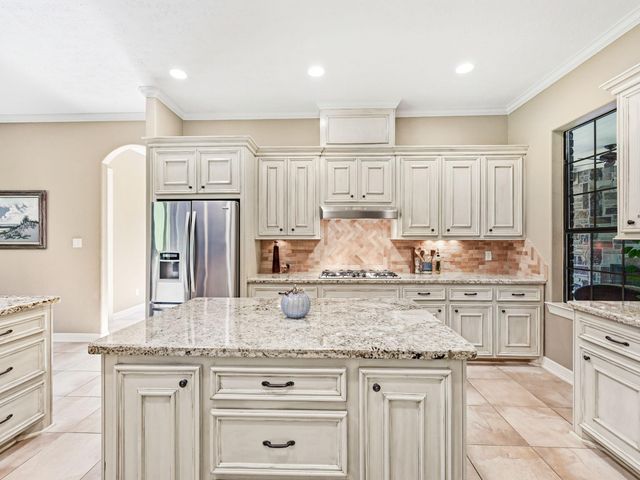 127 Leah Drive, Montgomery, TX 77316