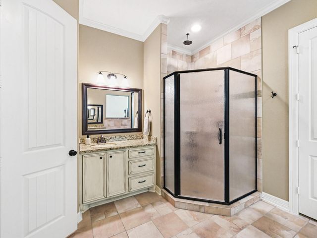 127 Leah Drive, Montgomery, TX 77316
