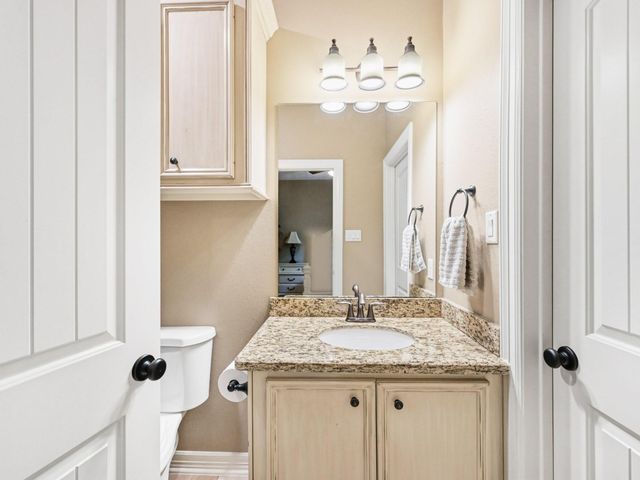 127 Leah Drive, Montgomery, TX 77316