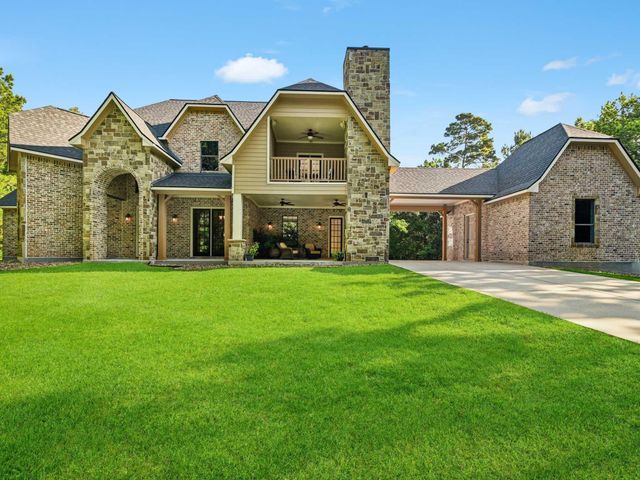 127 Leah Drive, Montgomery, TX 77316