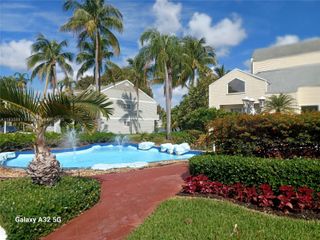 3421 NW 44th St 103, Oakland Park, FL 33309