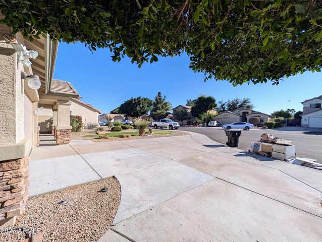 11134 W WINDSOR Avenue, Avondale, AZ 85392