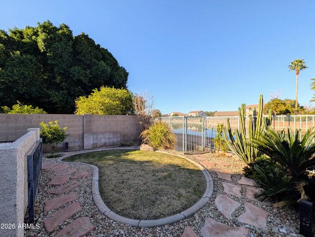 11134 W WINDSOR Avenue, Avondale, AZ 85392