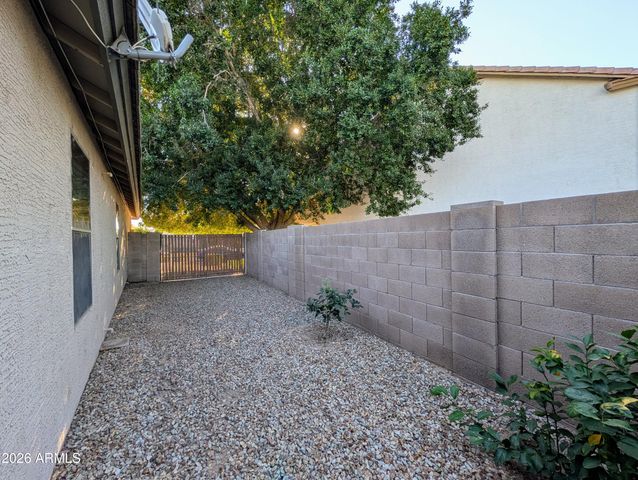 11134 W WINDSOR Avenue, Avondale, AZ 85392