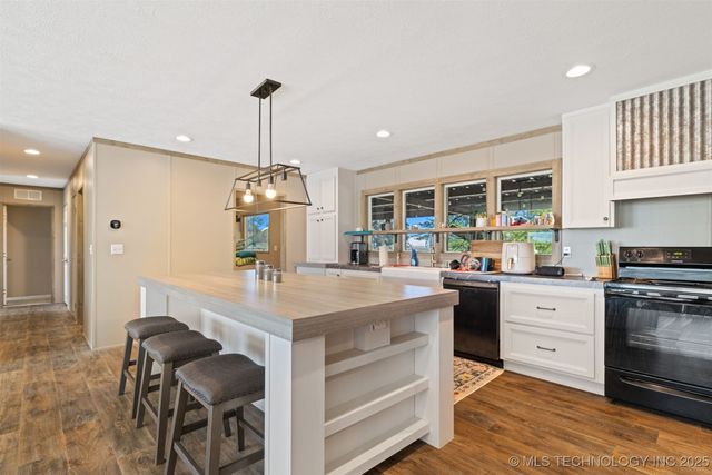 9520 US Hwy 70a, Kingston, OK 73439