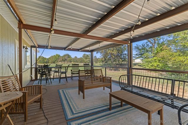 9520 US Hwy 70a, Kingston, OK 73439