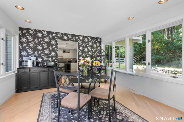 24 Roxbury Road, Woodbury, CT 06798