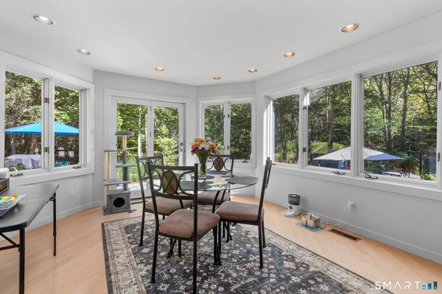 24 Roxbury Road, Woodbury, CT 06798
