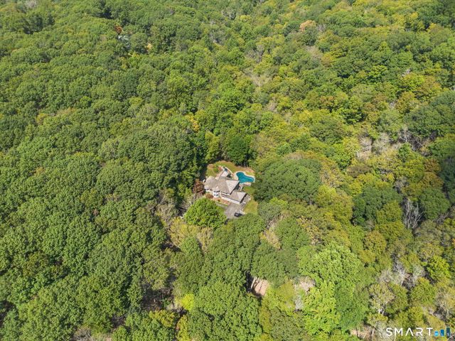 24 Roxbury Road, Woodbury, CT 06798