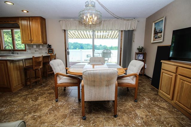 13408 Pleasant View Road, Three Rivers, MI 49093