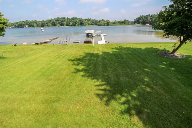 13408 Pleasant View Road, Three Rivers, MI 49093