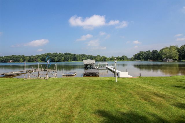 13408 Pleasant View Road, Three Rivers, MI 49093