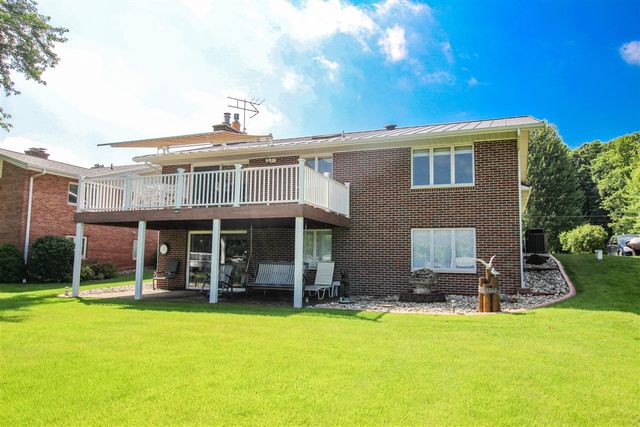 13408 Pleasant View Road, Three Rivers, MI 49093
