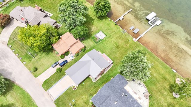 13408 Pleasant View Road, Three Rivers, MI 49093