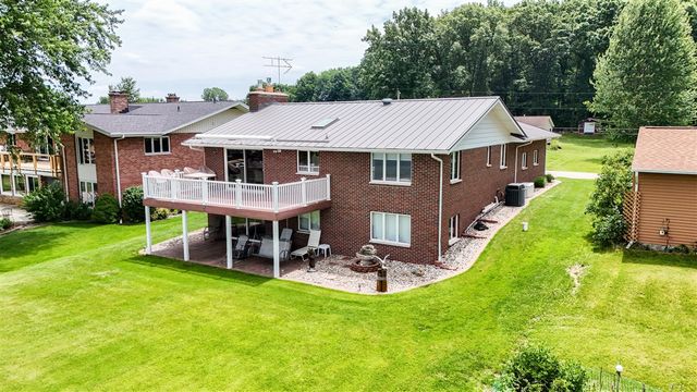 13408 Pleasant View Road, Three Rivers, MI 49093