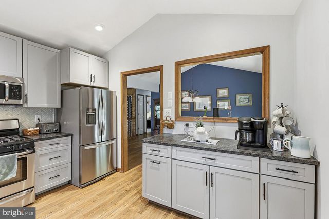 10608 CRESTWOOD DR, Spotsylvania, VA 22553