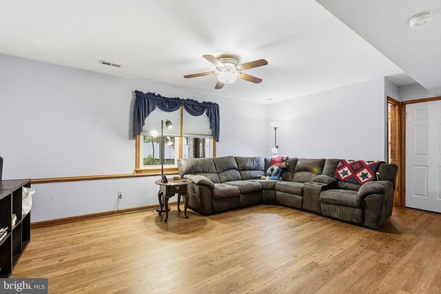 10608 CRESTWOOD DR, Spotsylvania, VA 22553