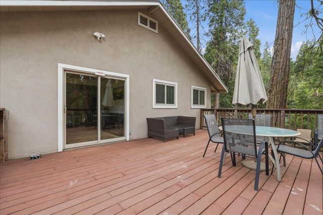 2797 Forebay Rd, Pollock Pines, CA 95726