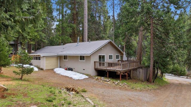 2797 Forebay Rd, Pollock Pines, CA 95726