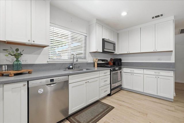 2797 Forebay Rd, Pollock Pines, CA 95726