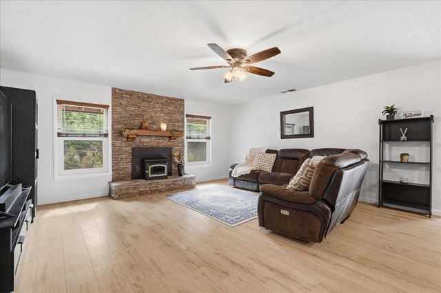 2797 Forebay Rd, Pollock Pines, CA 95726