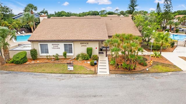 2717 HIDDEN LAKE BOULEVARD B, Sarasota, FL 34237