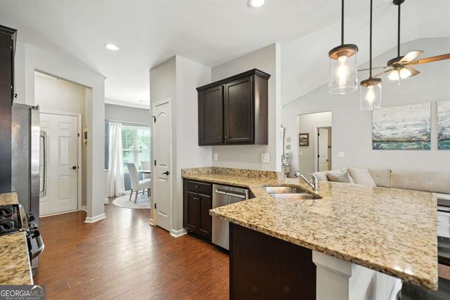 119 Kestrel Court E, Dawsonville, GA 30534