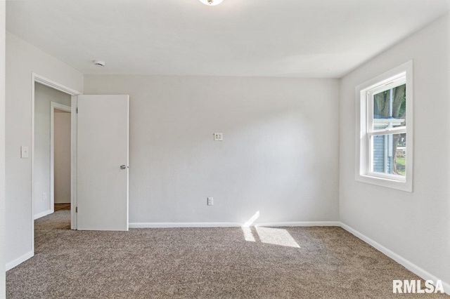 3914 15TH Street, Moline, IL 61265