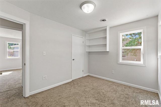 3914 15TH Street, Moline, IL 61265