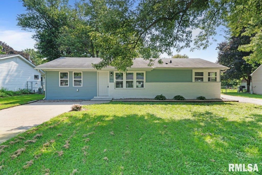 3914 15TH Street, Moline, IL 61265