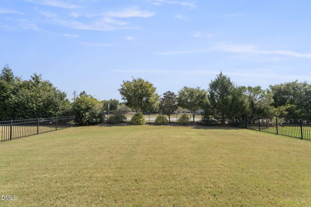 309 Price Lake Way, Fuquay Varina, NC 27526