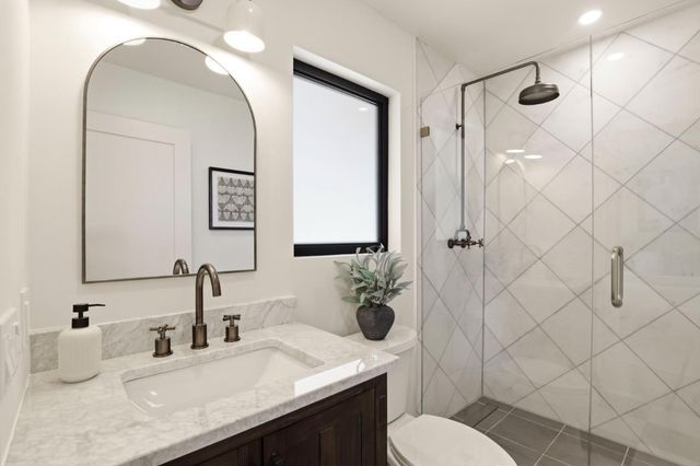 40 W Summit Drive, Redwood City, CA 94062