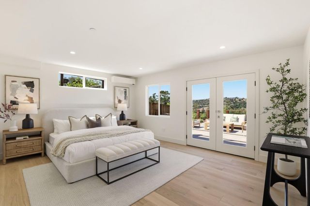 40 W Summit Drive, Redwood City, CA 94062