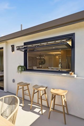 40 W Summit Drive, Redwood City, CA 94062