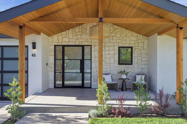 40 W Summit Drive, Redwood City, CA 94062