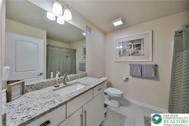 1031 Decatur Street, Bethlehem City, PA 18017