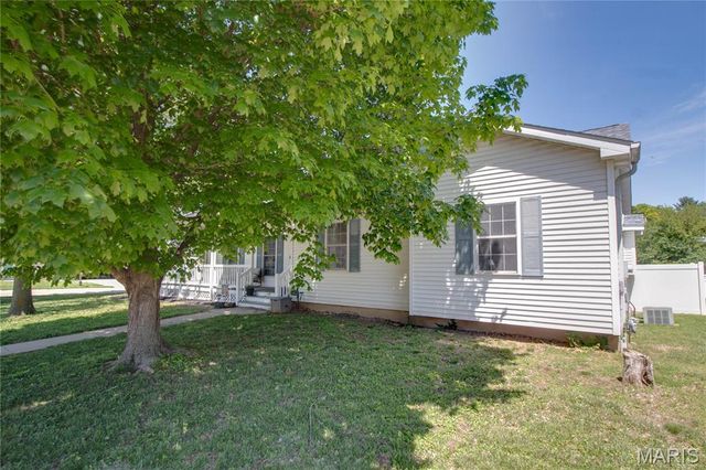 419 Geaschel Drive, Caseyville, IL 62232