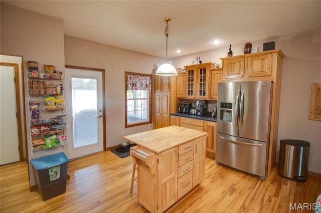 419 Geaschel Drive, Caseyville, IL 62232
