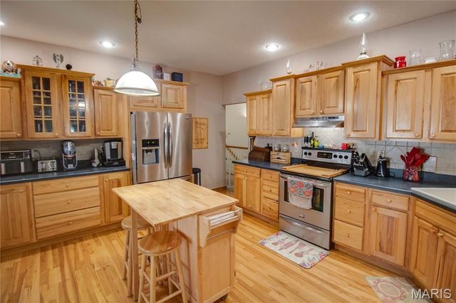 419 Geaschel Drive, Caseyville, IL 62232