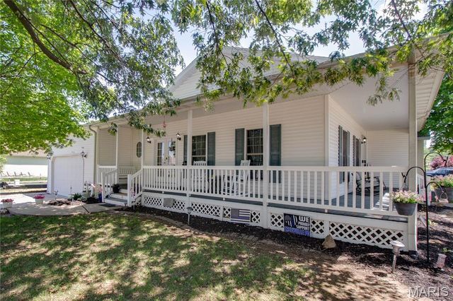 419 Geaschel Drive, Caseyville, IL 62232