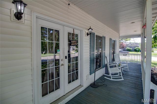 419 Geaschel Drive, Caseyville, IL 62232