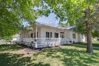 419 Geaschel Drive, Caseyville, IL 62232