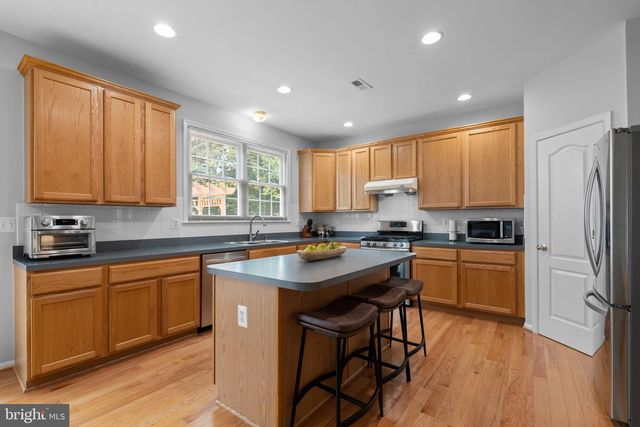 13900 FALCONCREST RD, Germantown, MD 20874