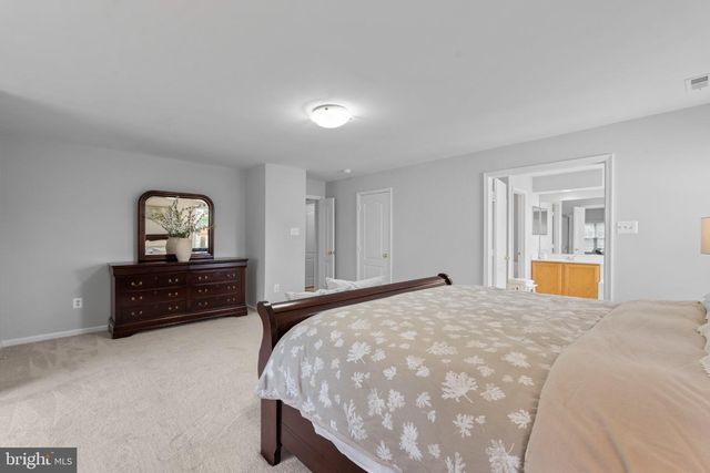 13900 FALCONCREST RD, Germantown, MD 20874