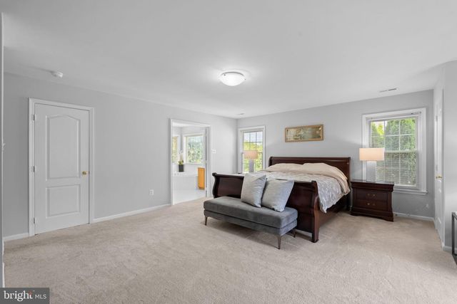 13900 FALCONCREST RD, Germantown, MD 20874