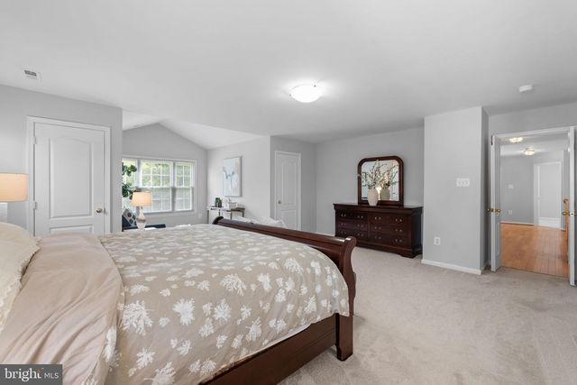 13900 FALCONCREST RD, Germantown, MD 20874