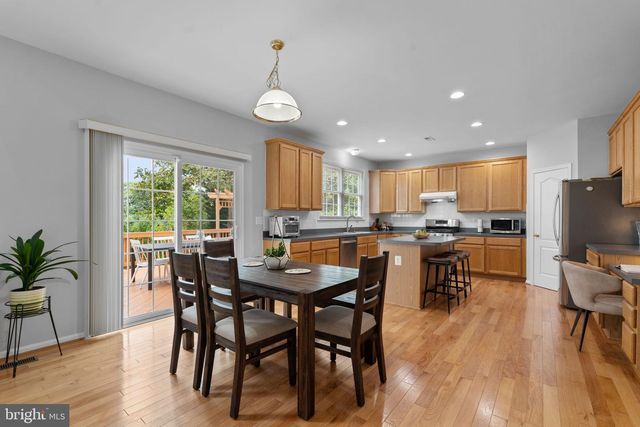 13900 FALCONCREST RD, Germantown, MD 20874